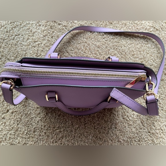 Tory Burch Emerson Mini Top Zip Tote & Emerson Slim Card Case Set - Picture 4 of 11